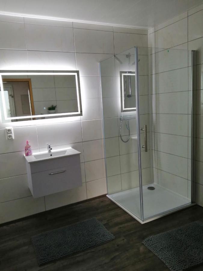Ferienwohnung-Kiefer Hillscheid ภายนอก รูปภาพ